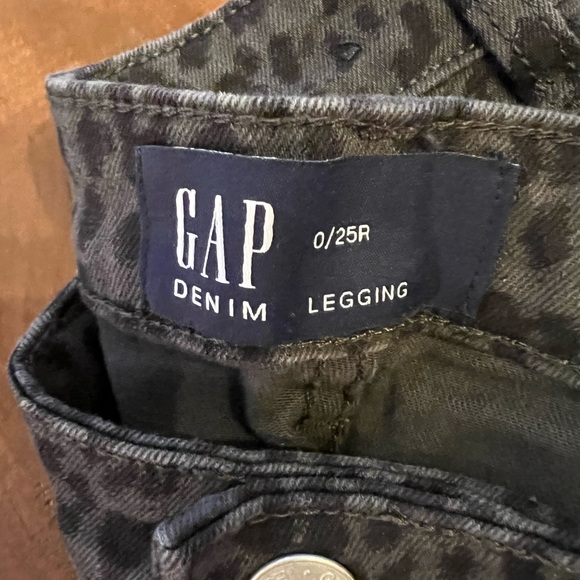 Cheetah patterns pants - Picture 2 of 2